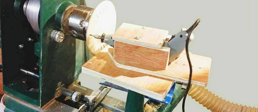 Make a simple banjo-mounted rotary tool platform for the lathe